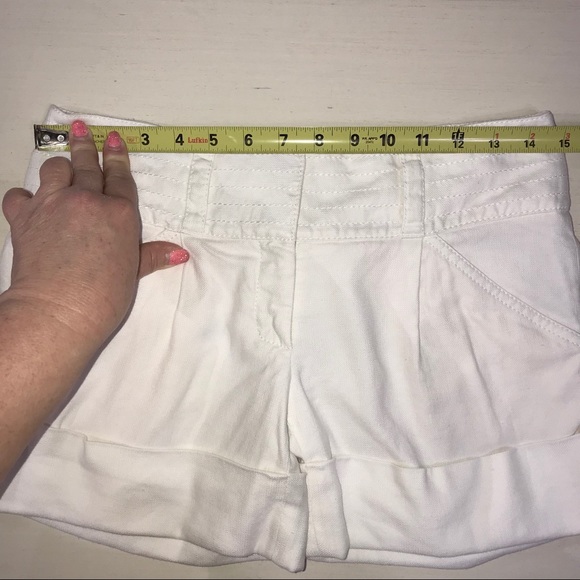 SOLD-Diane Von Furstenburg High Waist Linen Shorts - Picture 5 of 7